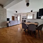 Appartement Lucy With Heated Saltwater Pool And Free Private Parking *