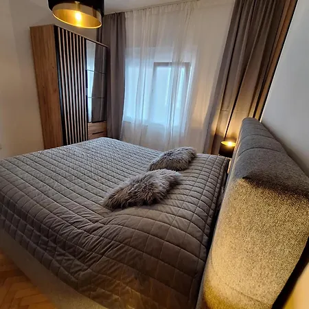 Lucy Apartments With Heated Pool & Free Private Parking Apartment Zadar