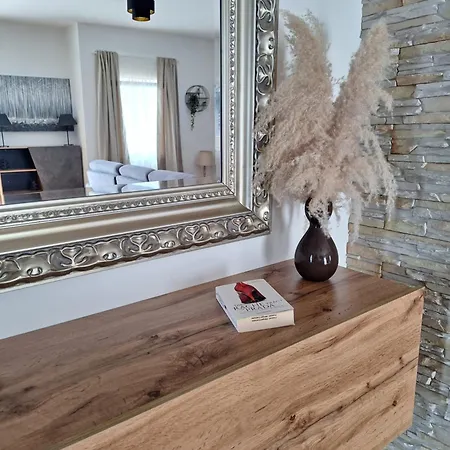 Apartman Lucy With Heated Saltwater Pool And Free Private Parking *