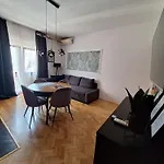 Appartement Lucy With Heated Saltwater Pool And Free Private Parking *
