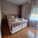 Lucy With Heated Saltwater Pool And Free Private Parking * Zadar