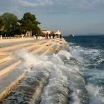 Apartamento Lucy With Heated Saltwater Pool And Free Private Parking Zadar