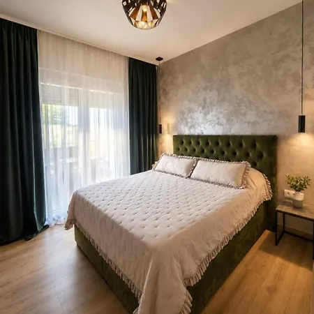 Appartement Lucy - With Heated Saltwater Pool And Free Private Parking *